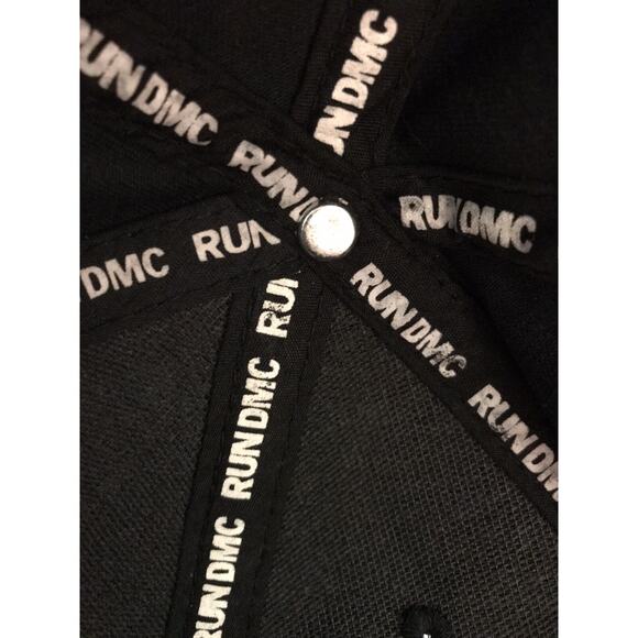 Black and White Cap - Picture 8 of 9